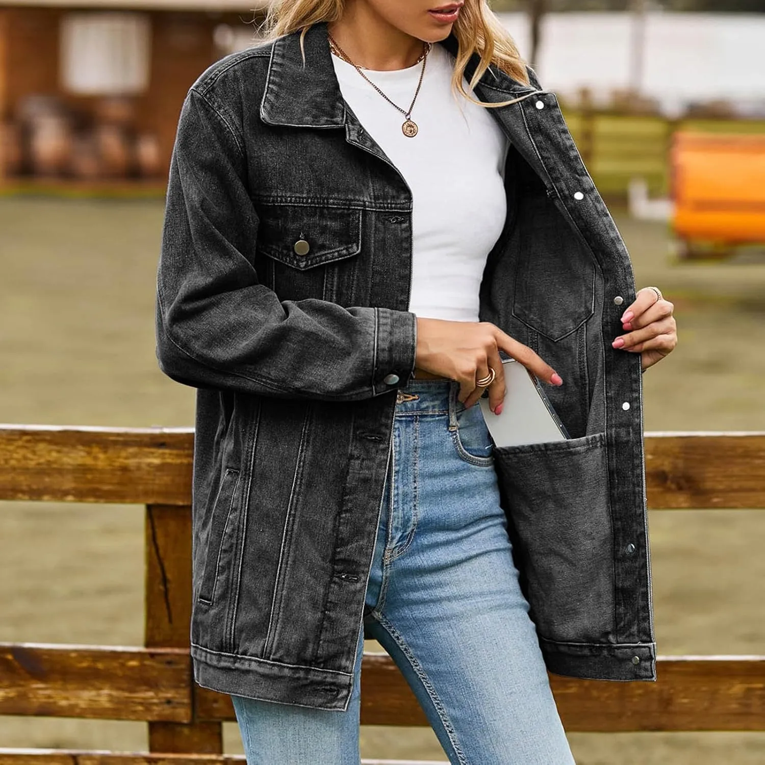2023 Jean Jacket for Women Distressed Frayed Denim Jacket Ladies Retro Classic Ripped Stretchy Jacket Coats with Pockets