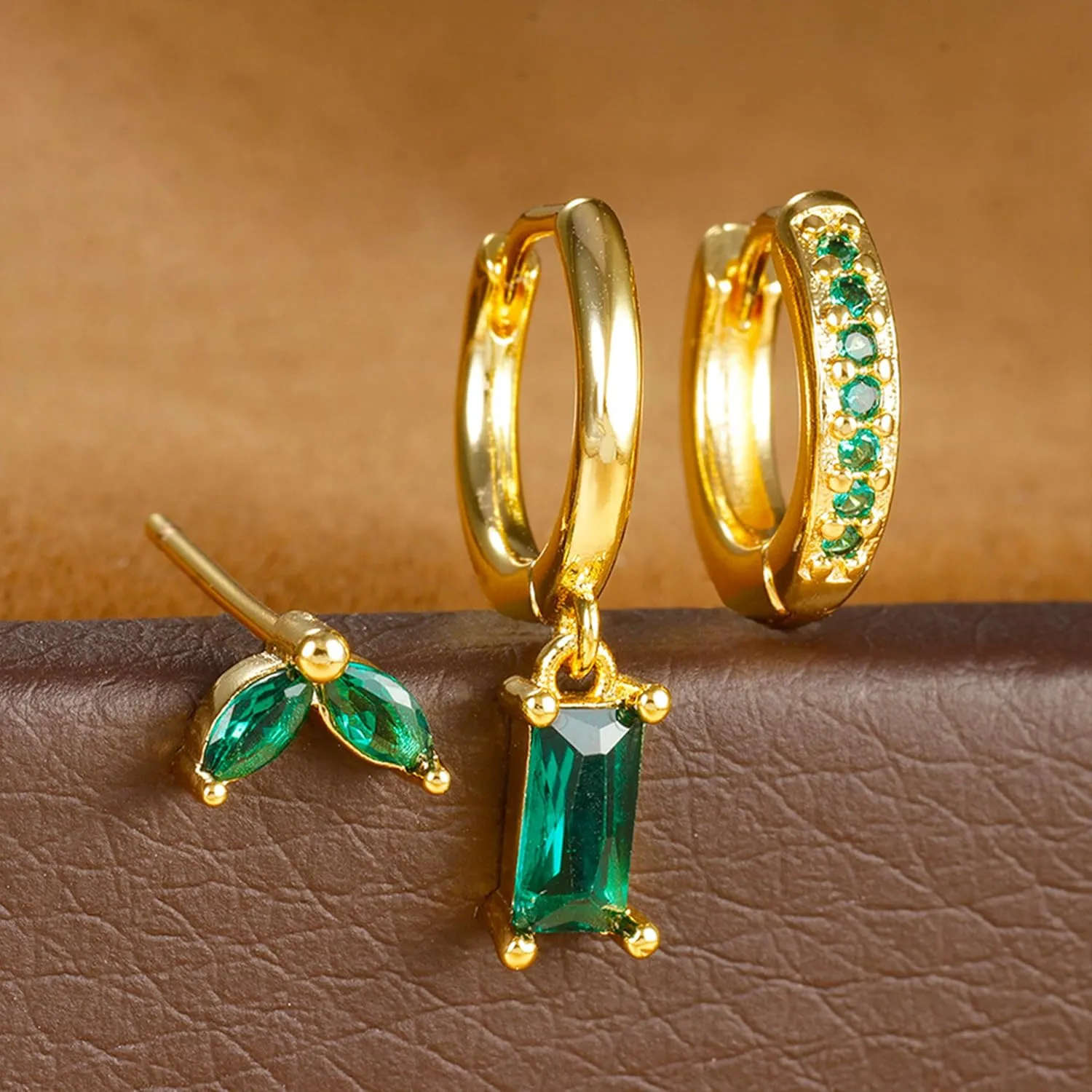 2/3Pairs Gold Huggie Hoop Earrings Small Stud Earrings Set Cartilage Hoop Earrings Dainty Flat Back Earrings Trendy Surprise for Women