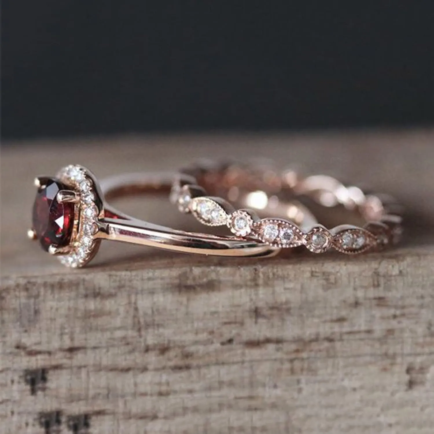 2pcs Cubic Zirconia Wedding Band Stackable Diamond Engagement Ring Exquisite Boho Bridal Ring Set for Women Lady (Gold, 6)