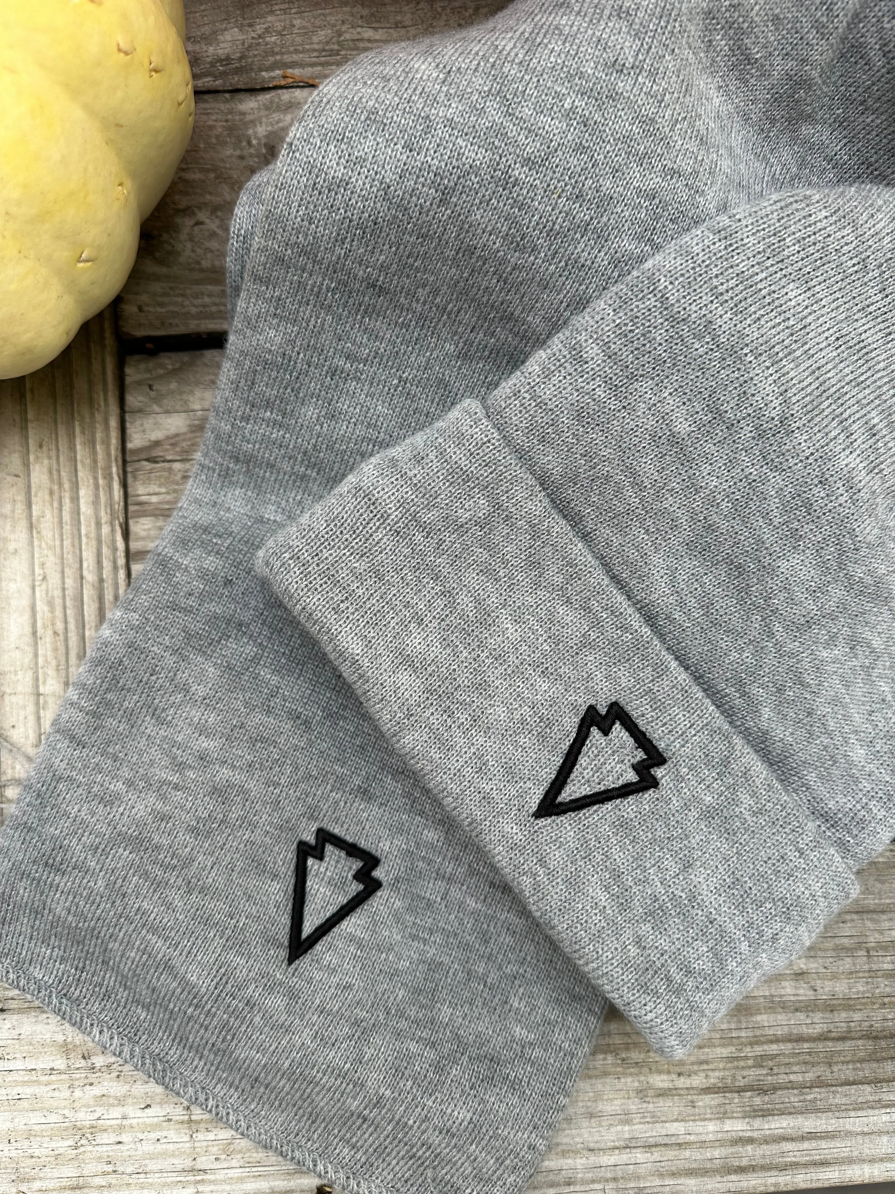 ARROWHEAD SCARF