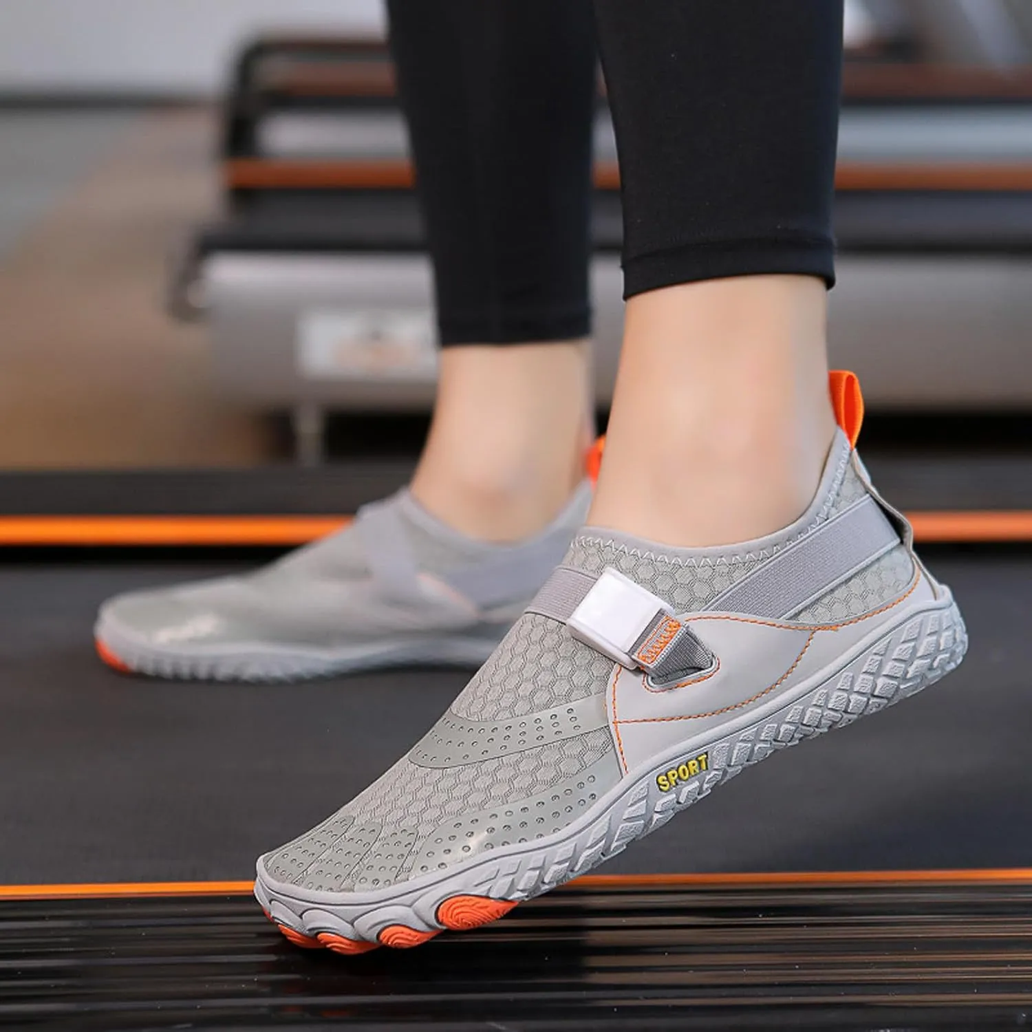 Couple Sports Shoes Outdoor Wading Non Slip Beach Diving Shoes Swimming Riding Fitness Plus Baseball Mens Sneaker