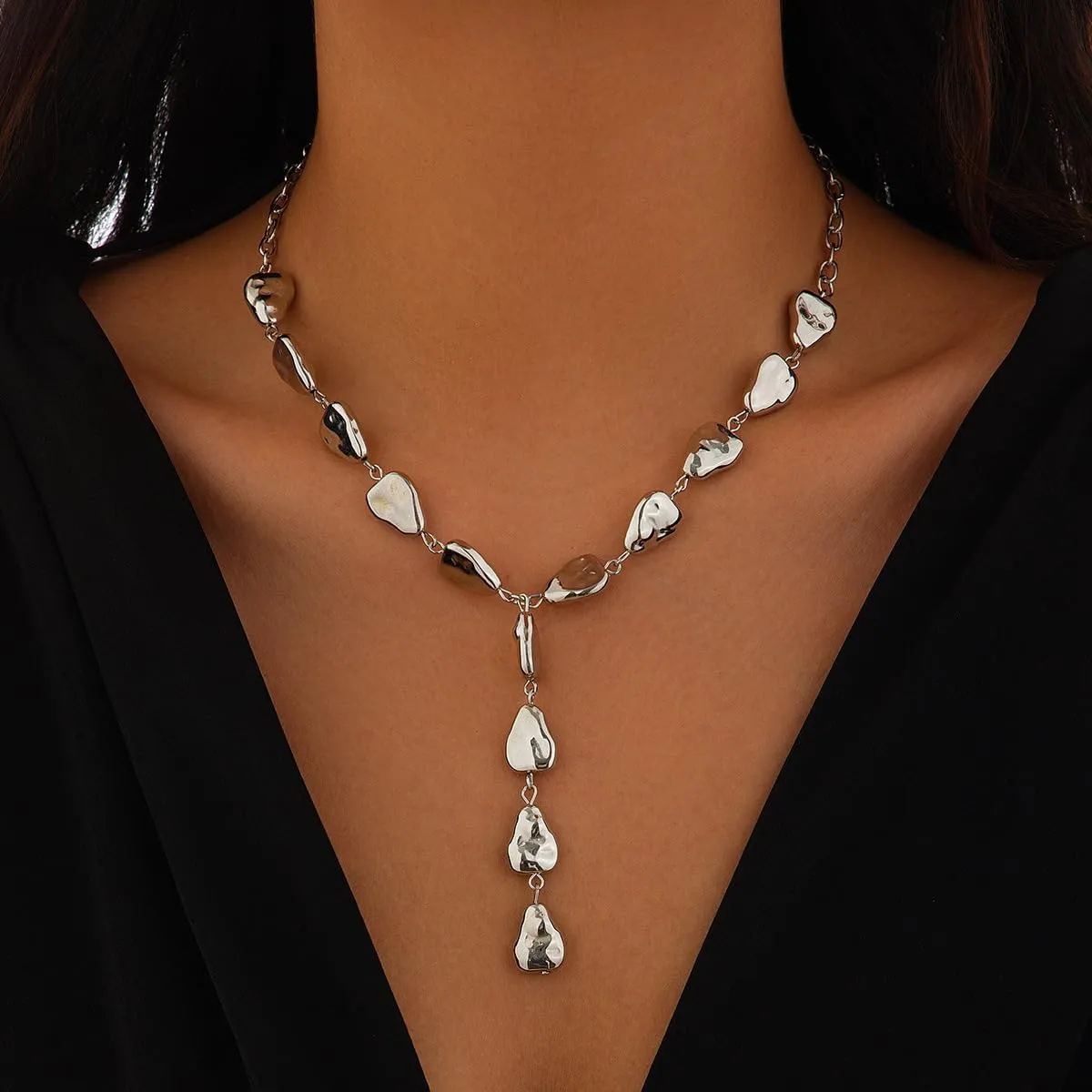 Gold Baroque Pearl Choker Necklace for Women Silver Pearl Lariat Necklaces Statement Teardrop Pearls Pendant Irregular Pearls Y Necklace Vintage Drop Jewelry Accessories