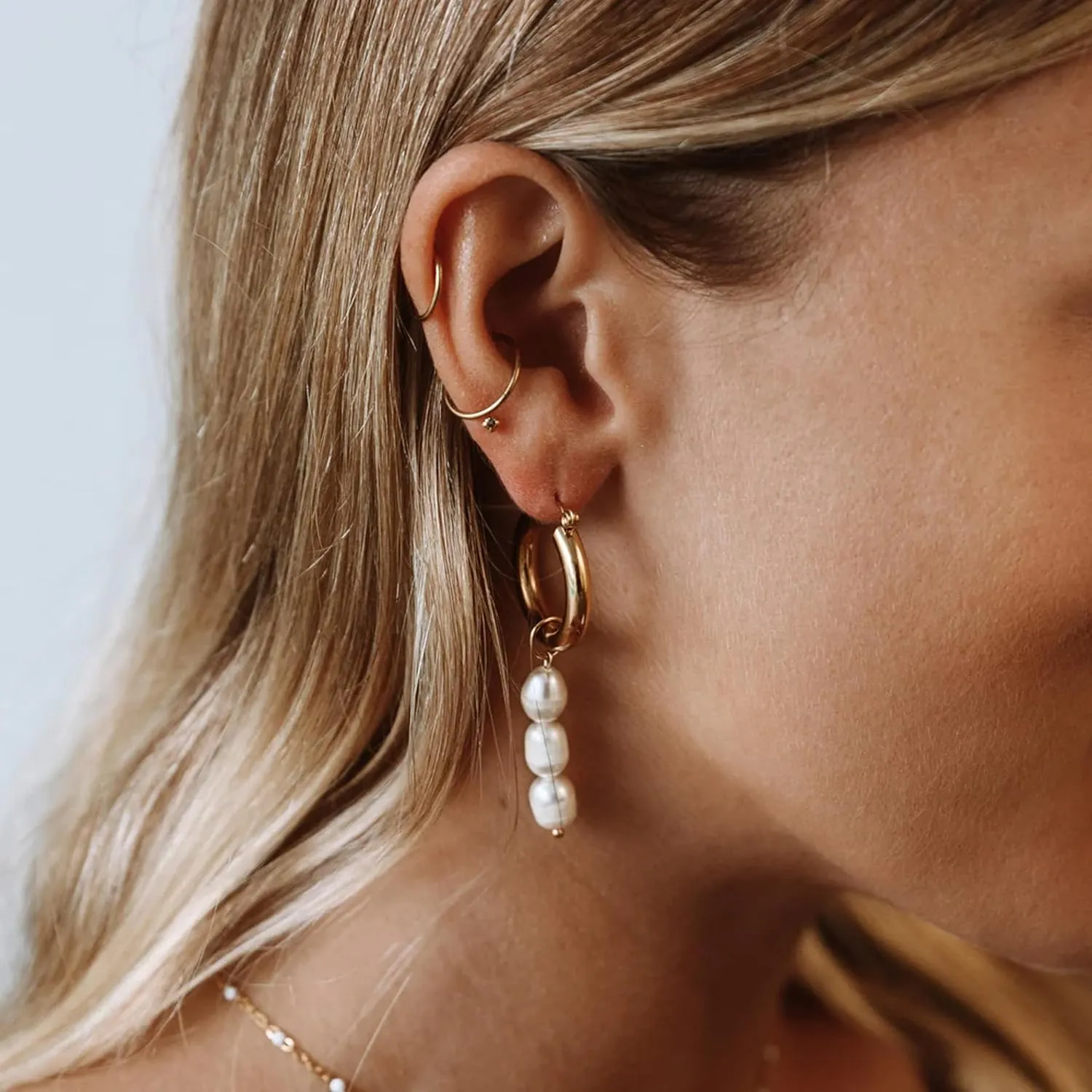 Gold Pearl Earrings for Women,Gold Hoop Earrings Dainty Pearl Drop Earrings 14k Gold Earrings with Pearl Huggie Earrings Simple Wedding Earrings for Brides Dangling Trendy Gold Jewelry Gifts