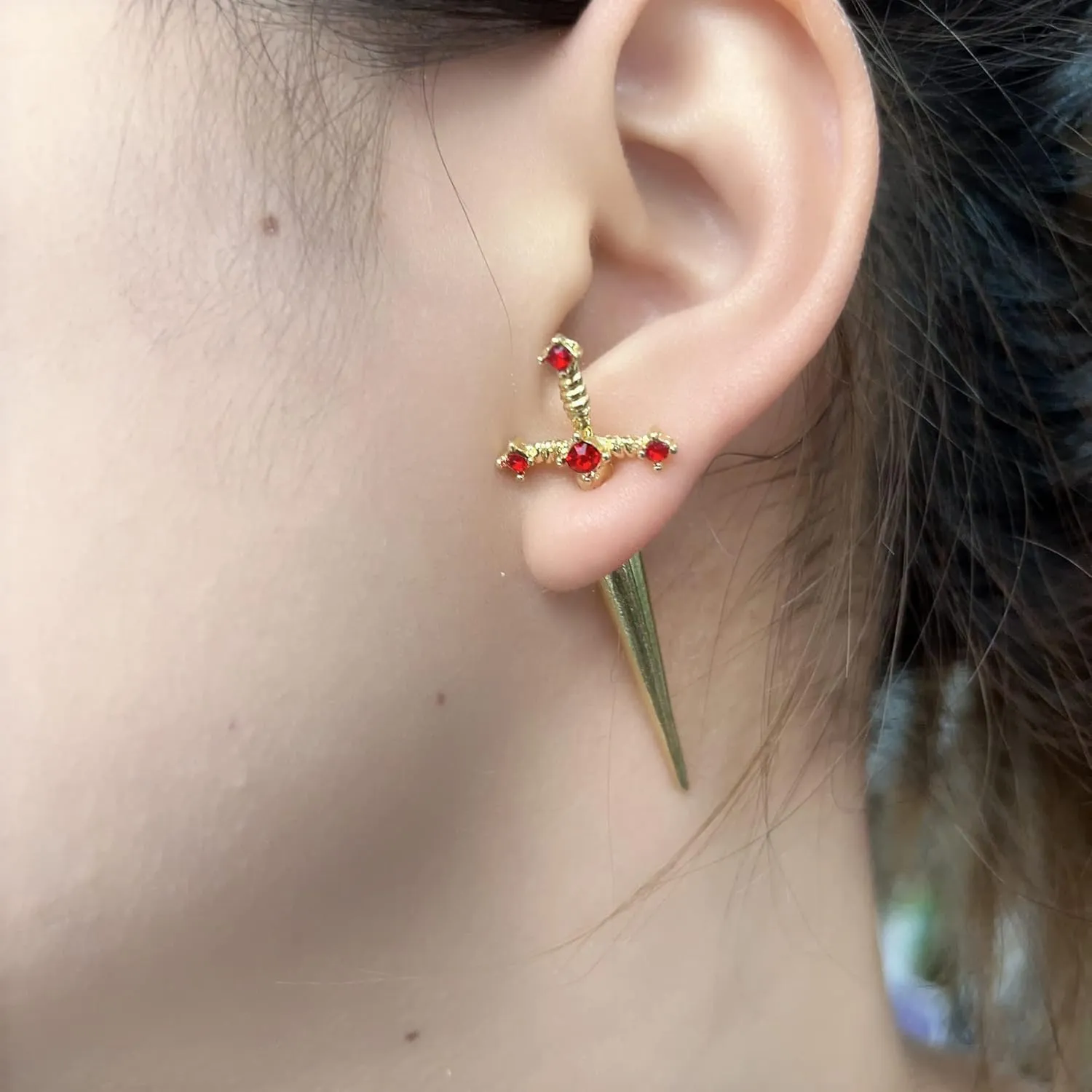 Gothic Sword Earrings Rhinestone Dagger Earrings Cubic Zirconia Punk Sword Earrings Black Gold Retro Sword Screw Earrings Front Back Stud Earrings for Women