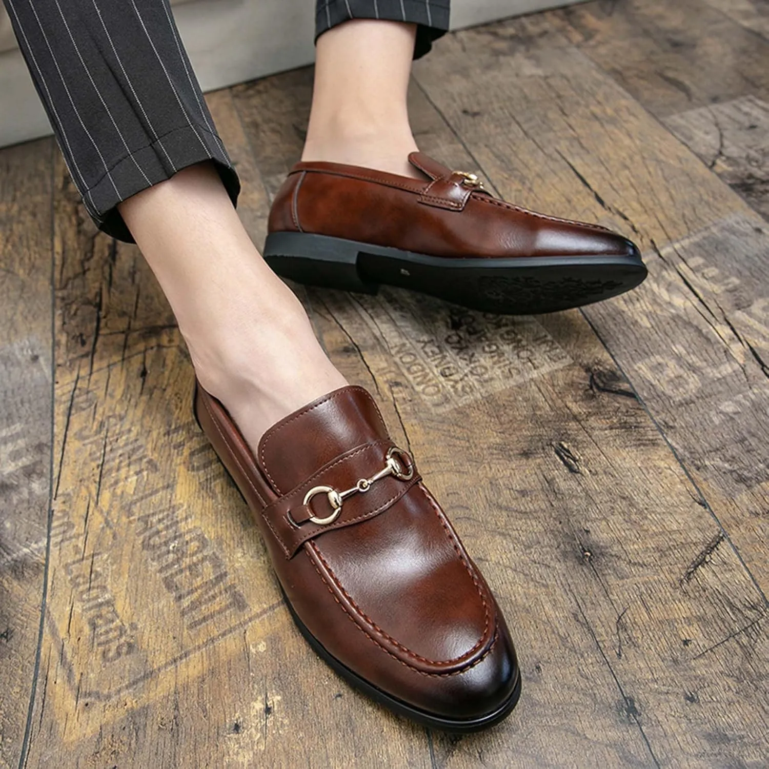 Mens Chain Buckle Decoration Slip On Loafers Classic Business Non Slip Oxford Shoes Lightweight Breathable Walking Shoes Comfortable Wear Resistant Workplace Work Shoes Attend A Meeting Dress Shoes