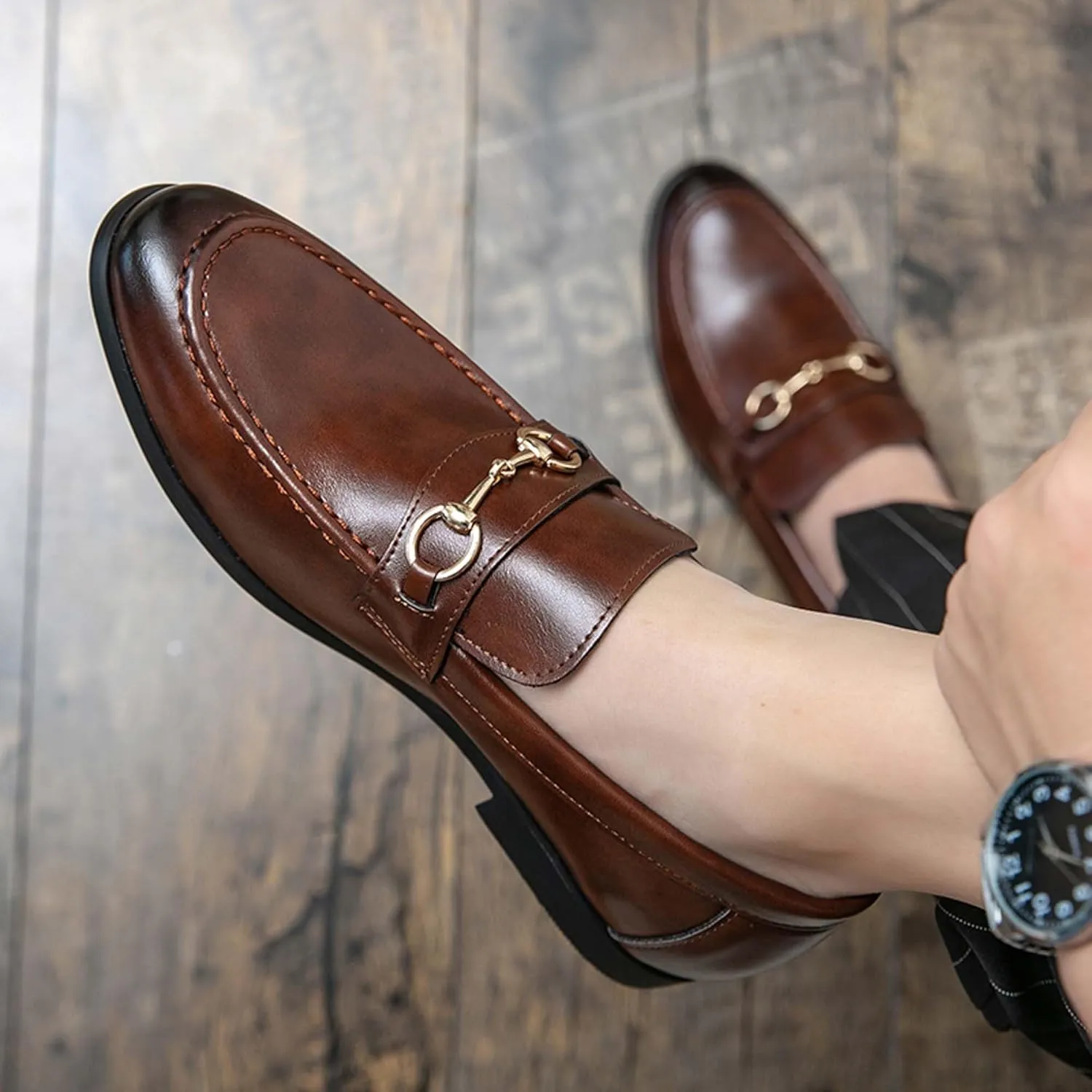 Mens Chain Buckle Decoration Slip On Loafers Classic Business Non Slip Oxford Shoes Lightweight Breathable Walking Shoes Comfortable Wear Resistant Workplace Work Shoes Attend A Meeting Dress Shoes