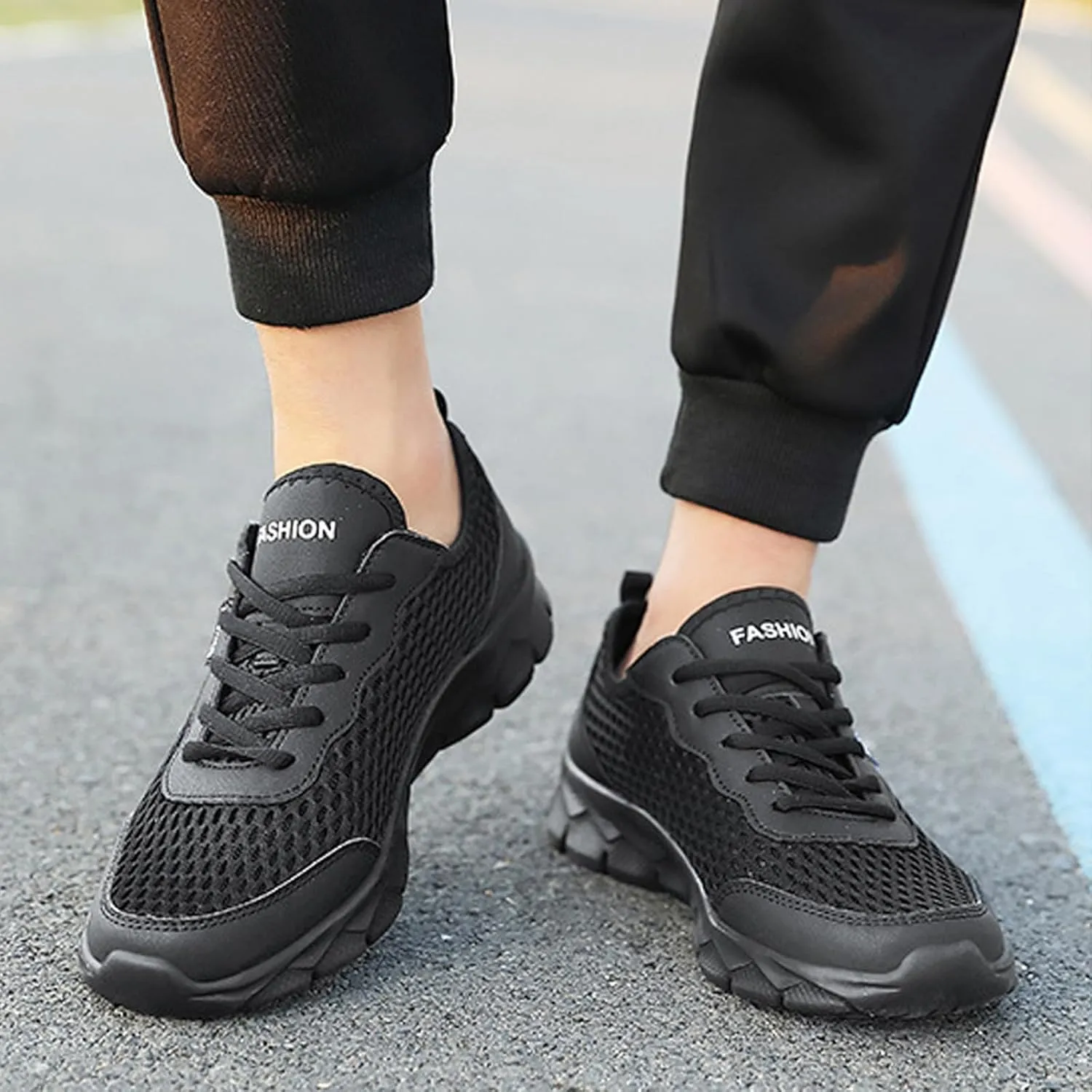 Men's Running Shoes Lightweight Breathable Walking Shoes Athletic Fashion Sneakers Casual Workout Tennis Shoes