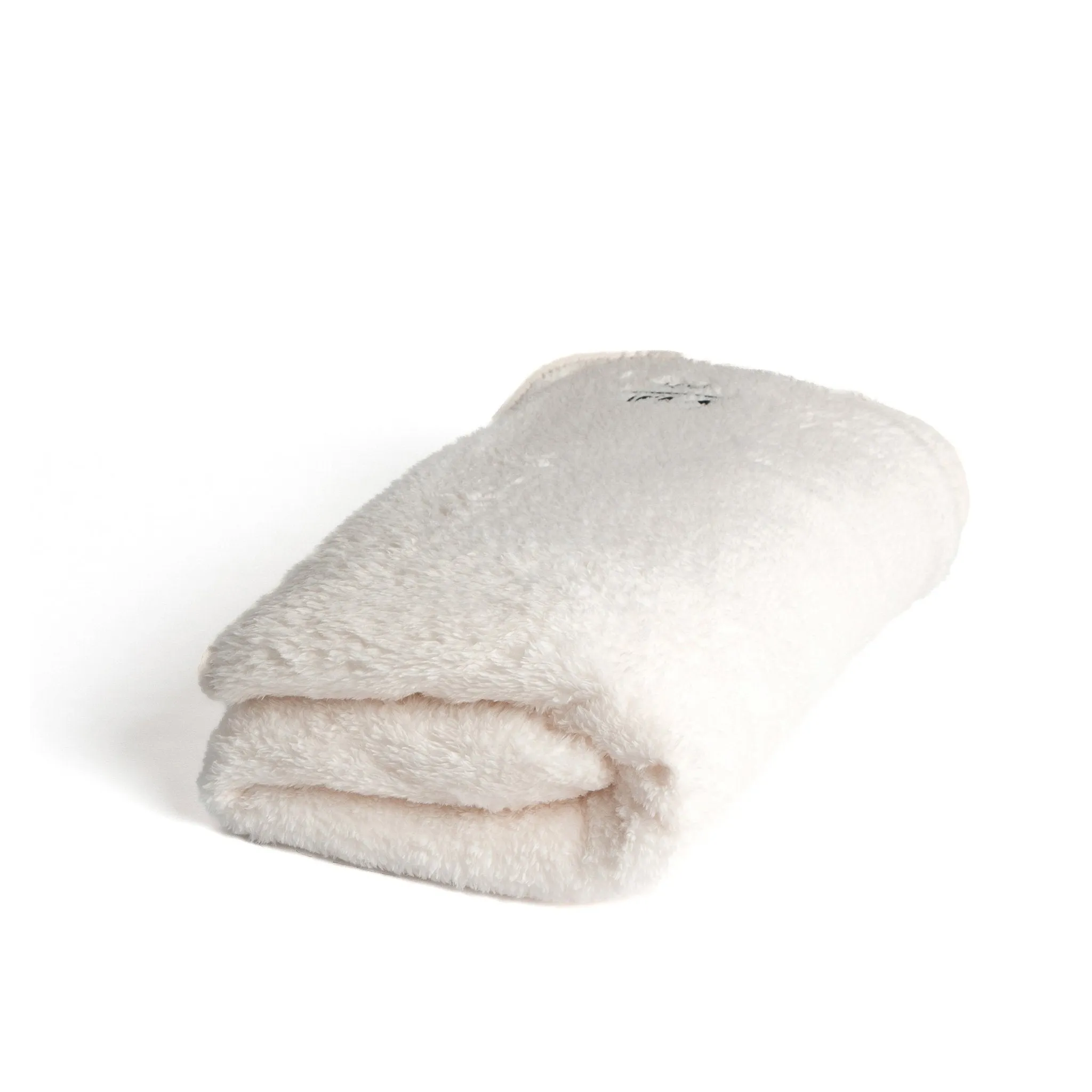 Off White | El Dafa 3afa Blankets