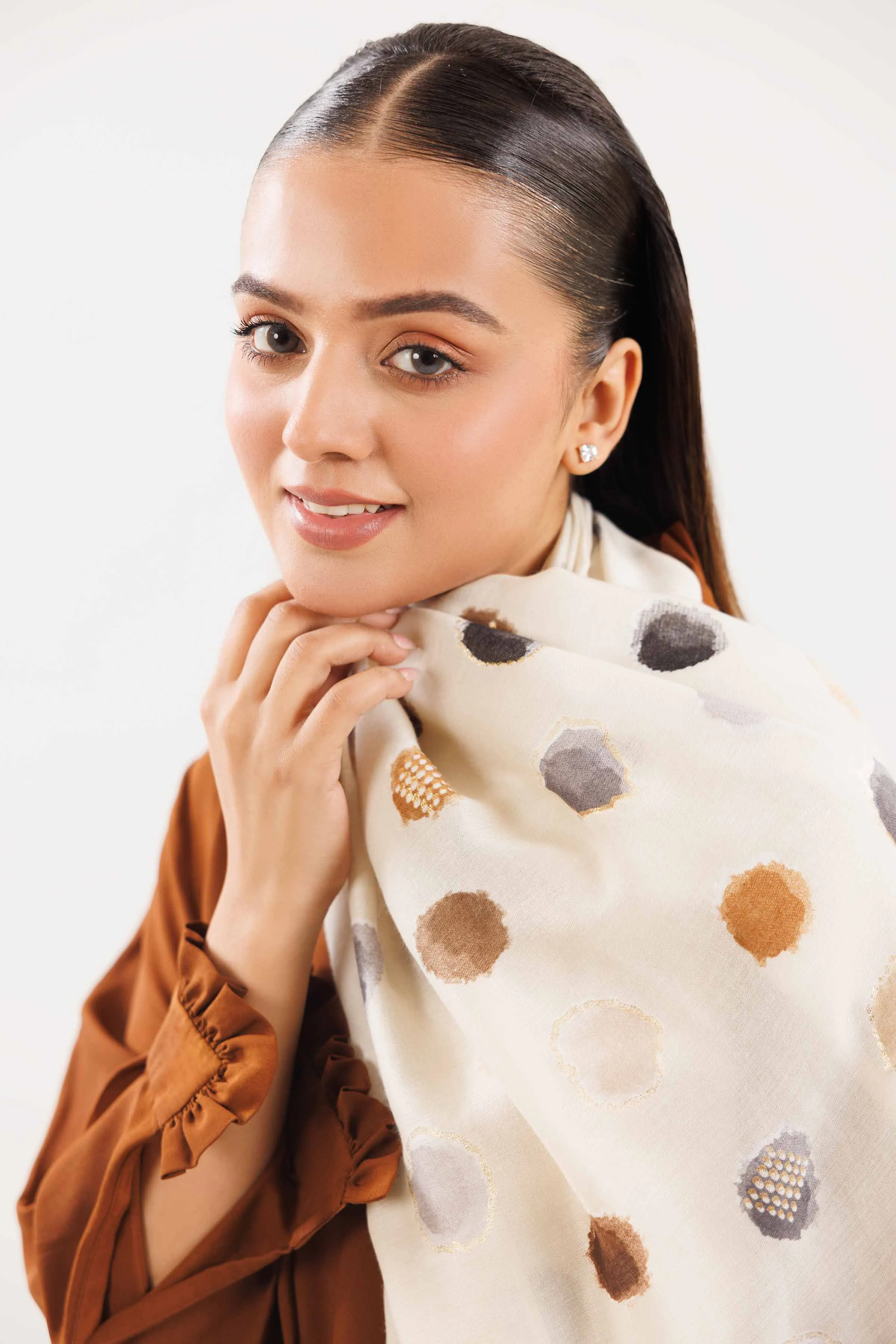 Off White Women Shawl - 439412107