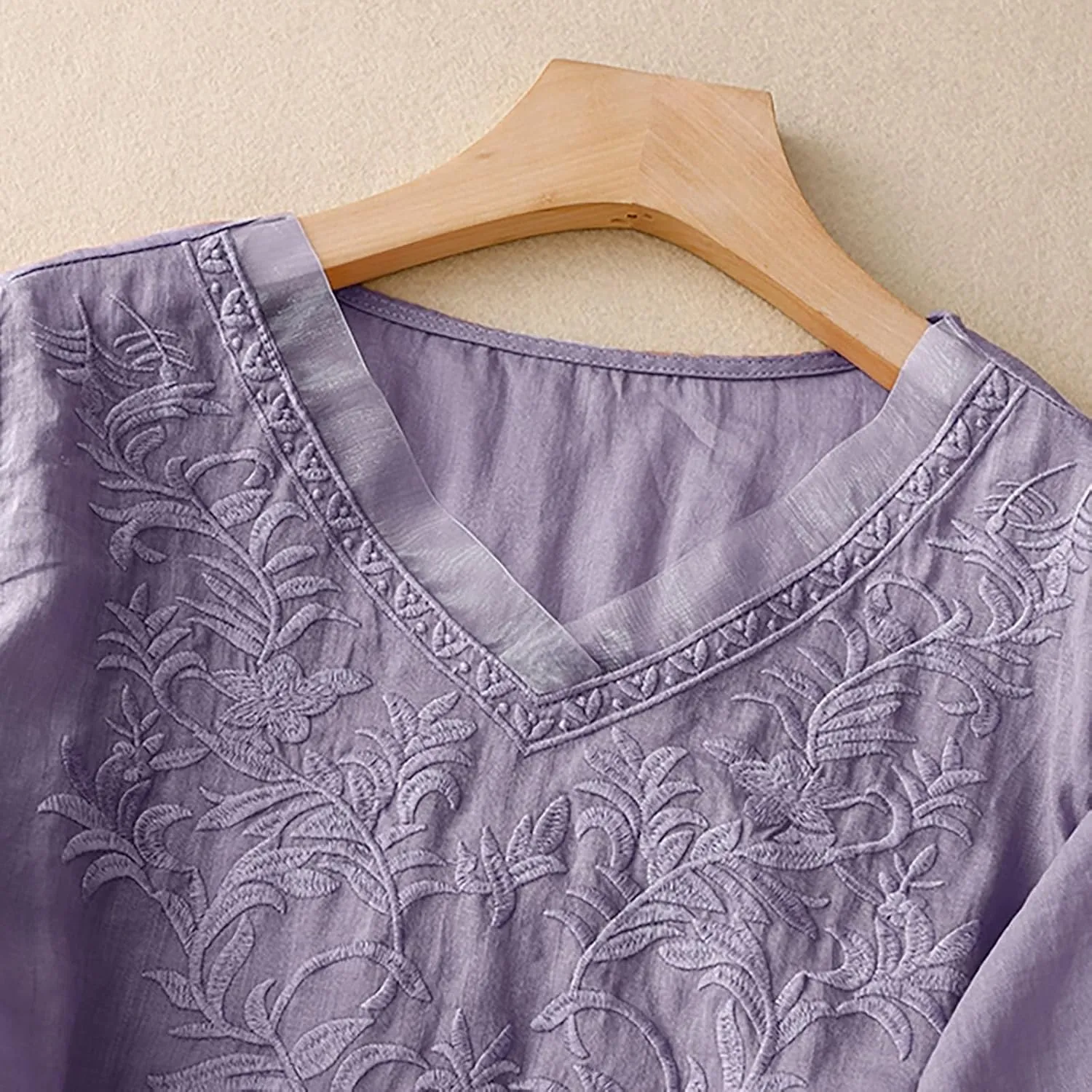 Tops for Women Trendy Summer 2025 Cotton Linen Embroidered T-Shirts Short Sleeve V Neck Blouses Casual Loose Fit Outfits
