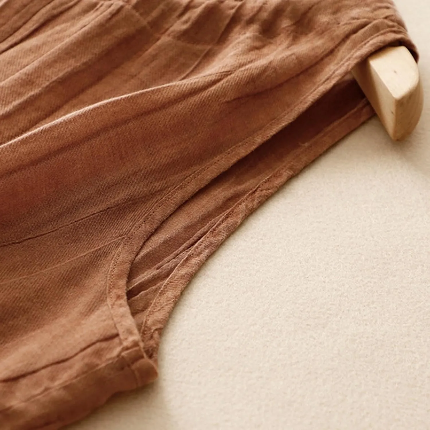Women Cotton Linen Sleeveless Tank Tops Round Neck Gauze Shirt Casual Solid Color Loose Fit Comfy T-Shirt Blouse Vest