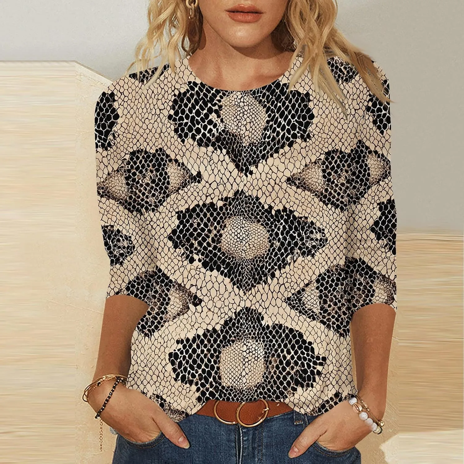 Womens 3/4 Sleeve Top, Fashion Snake Skin Print Casual Loose Fit Crew Neck Shirt, Trendy Printed T-Shirt Blouses