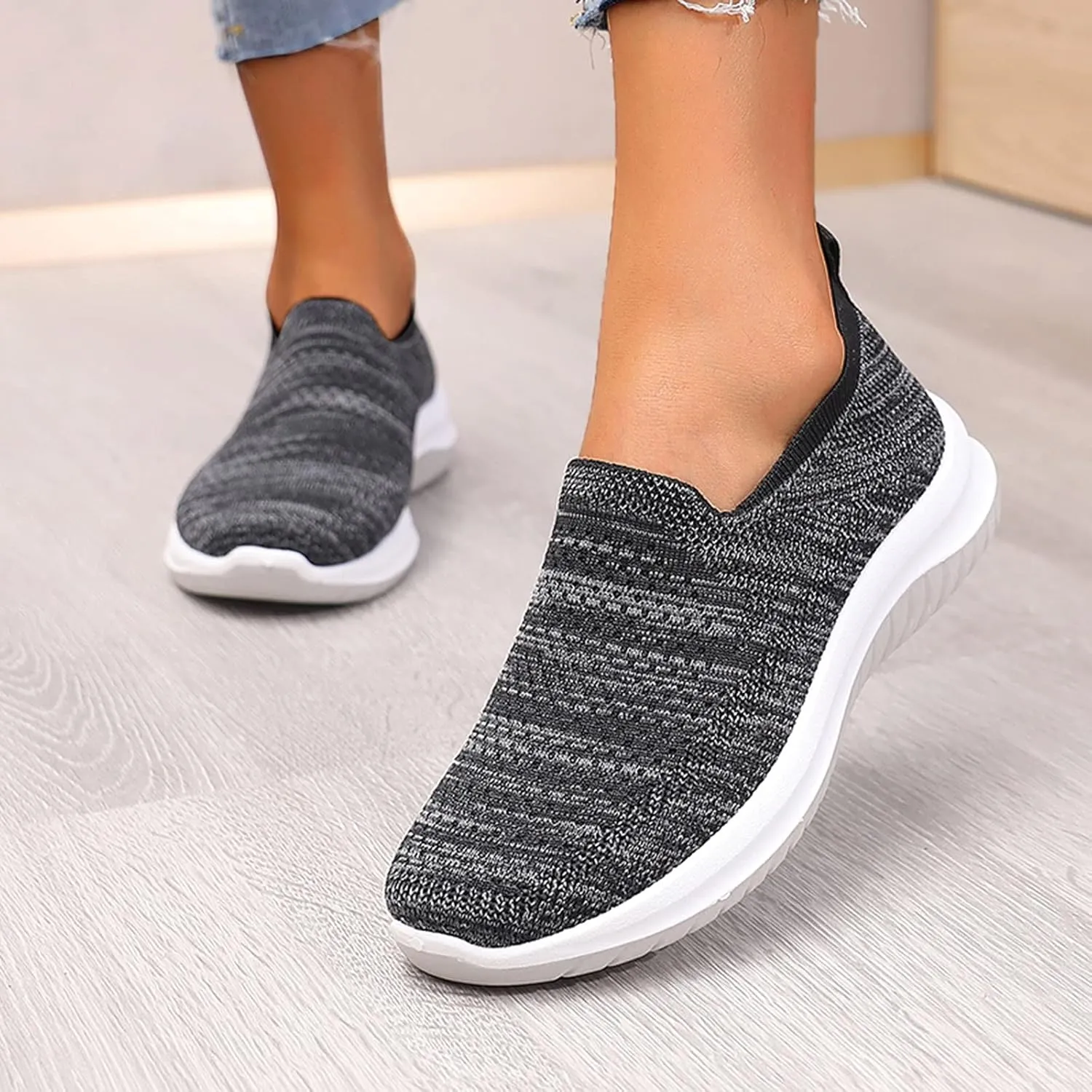 Women's Canvas Slip on Low Top Fashion Orthopedic Sneakers for Women Non Slip Loafer Shoes Classic Comfortable Flat Breathable Casual Shoes Comfortable Walking Shoes