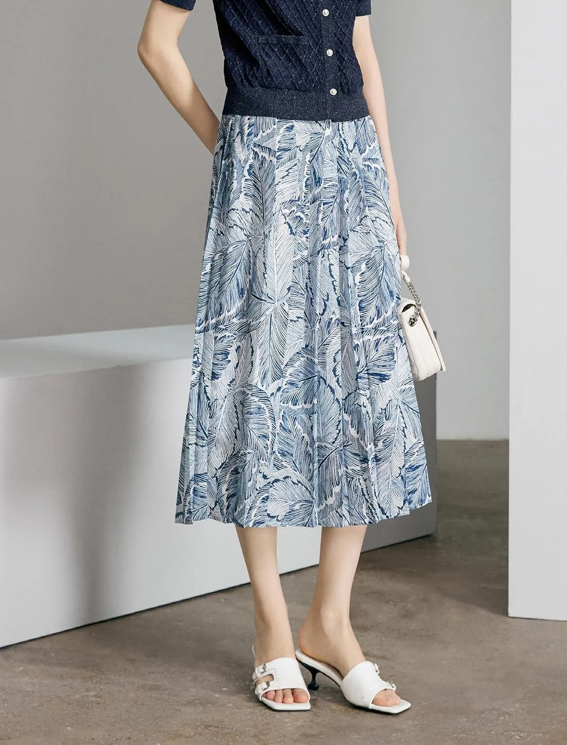 Women's High Waisted Pleated Floral Print Midi Skirt with Zipper Closure