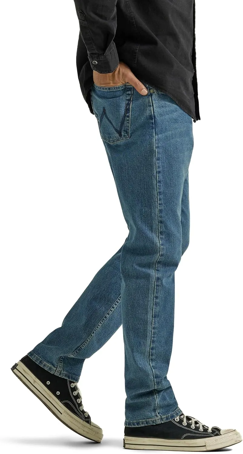 Wrangler Men's Free to Stretch Relaxed Fit Bootcut Jean
