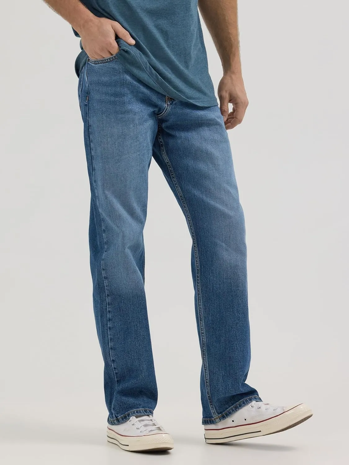 Wrangler Men's Free to Stretch Relaxed Fit Jeans